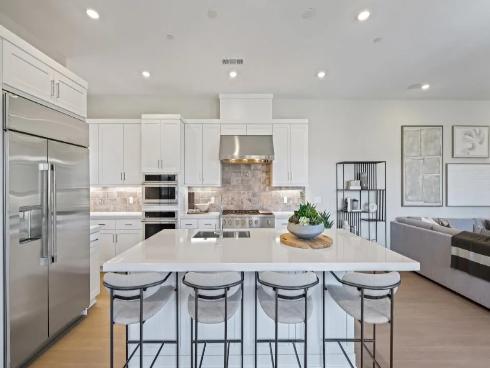 79 Merit , Irvine, CA