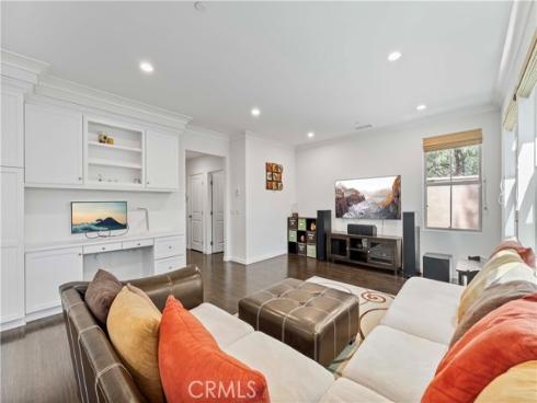 52 Norwich , Irvine, CA