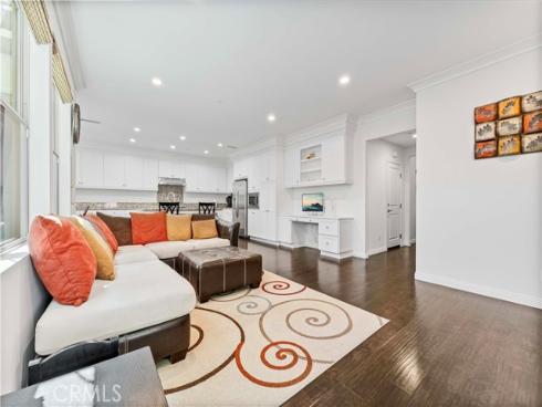 52 Norwich , Irvine, CA