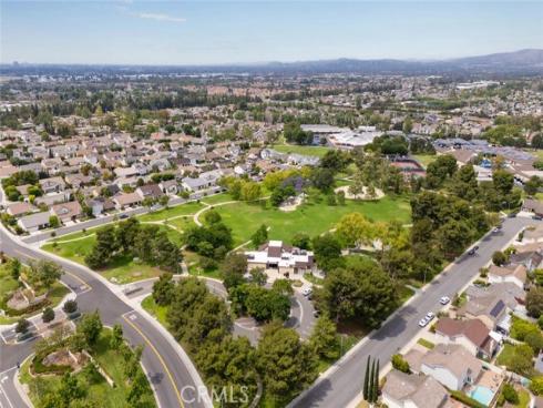 3 Rock Springs , Irvine, CA