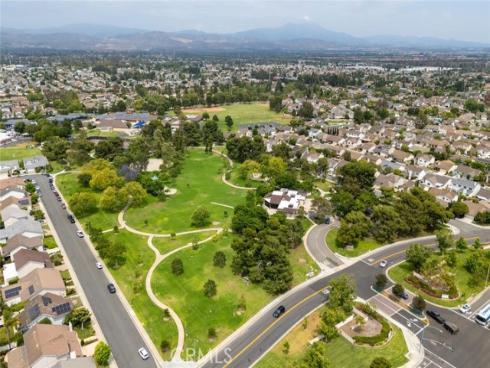 3 Rock Springs , Irvine, CA