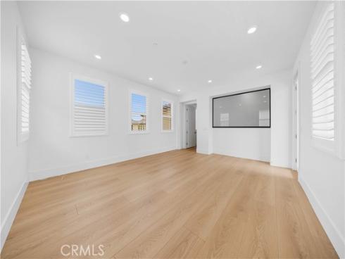 72 Crater , Irvine, CA