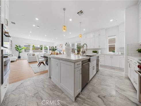 72 Crater , Irvine, CA