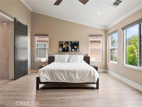 15 Medlar , Irvine, CA