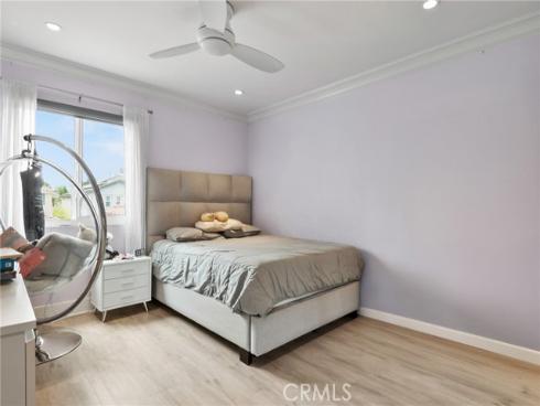 15 Medlar , Irvine, CA