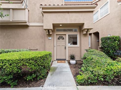 14 Magellan Aisle , Irvine, CA