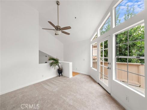 14 Magellan Aisle , Irvine, CA