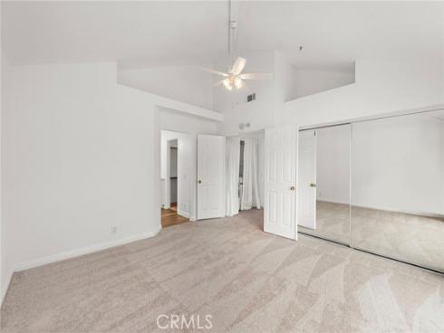 14 Magellan Aisle , Irvine, CA