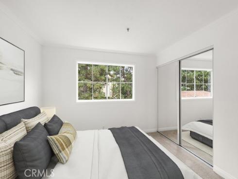 14 Magellan Aisle , Irvine, CA