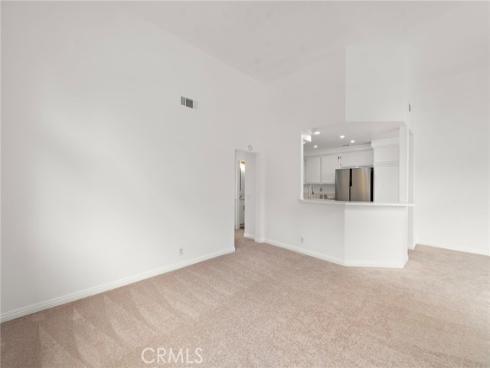 14 Magellan Aisle , Irvine, CA