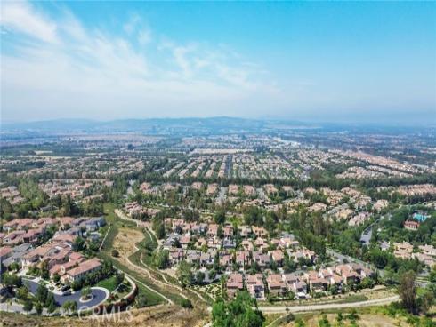 31  Prairie  , Irvine, CA