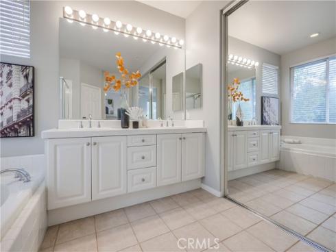 30 Oakhurst Road, Irvine, CA