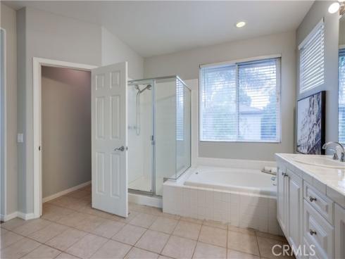 30 Oakhurst Road, Irvine, CA