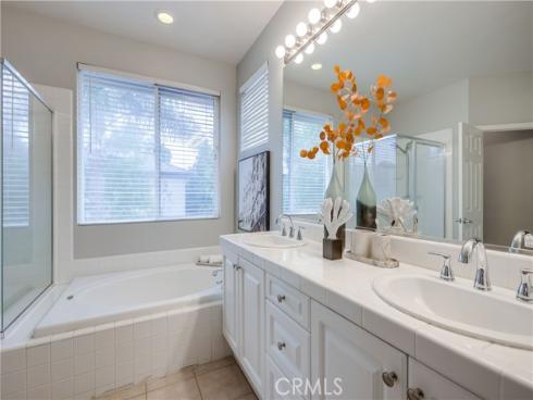 30 Oakhurst Road, Irvine, CA