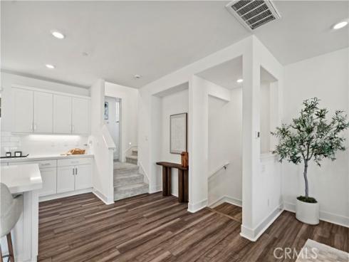 297 Lynx , Irvine, CA