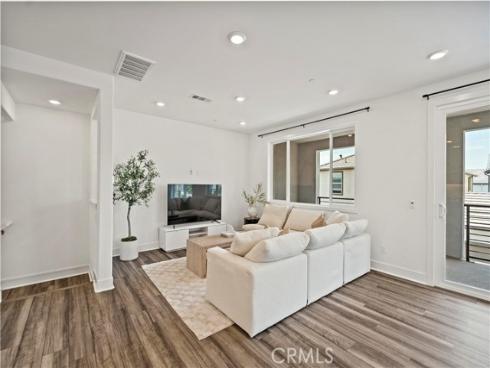 297 Lynx , Irvine, CA