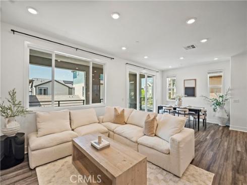 297 Lynx , Irvine, CA