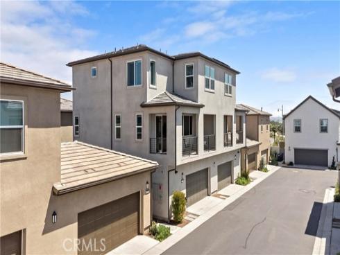 297 Lynx , Irvine, CA