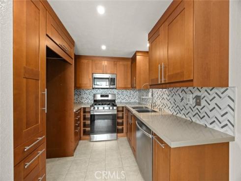 549 Springbrook , Irvine, CA