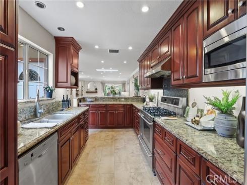 77 Seton Road, Irvine, CA