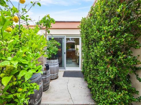 77 Seton Road, Irvine, CA