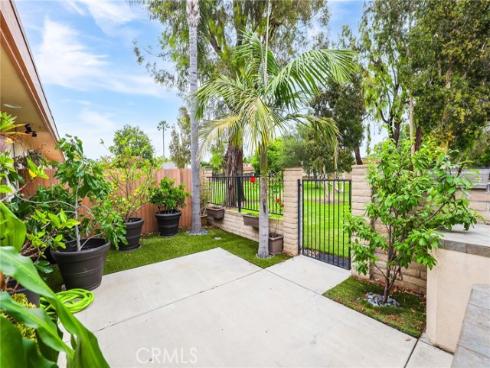 77 Seton Road, Irvine, CA