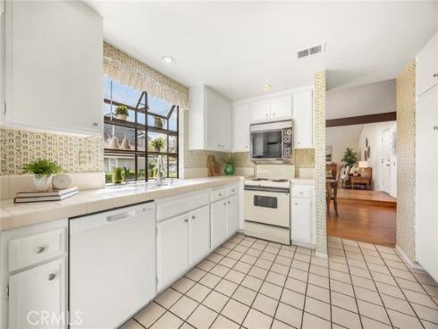 77 S Havenwood 27 , Irvine, CA