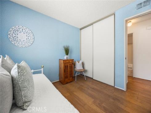 77 S Havenwood 27 , Irvine, CA