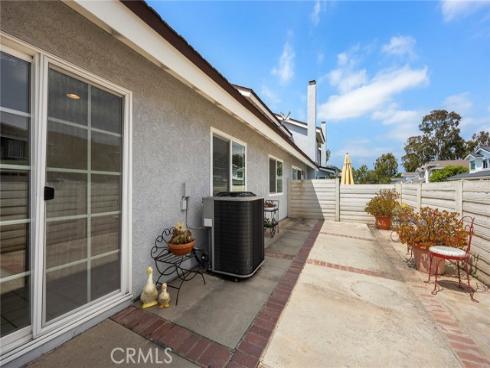 77 S Havenwood 27 , Irvine, CA