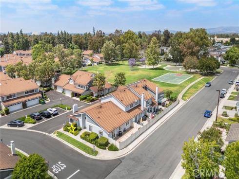77 S Havenwood 27 , Irvine, CA