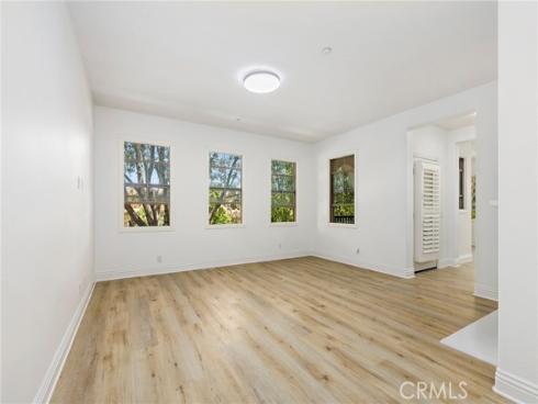 211 Groveland , Irvine, CA