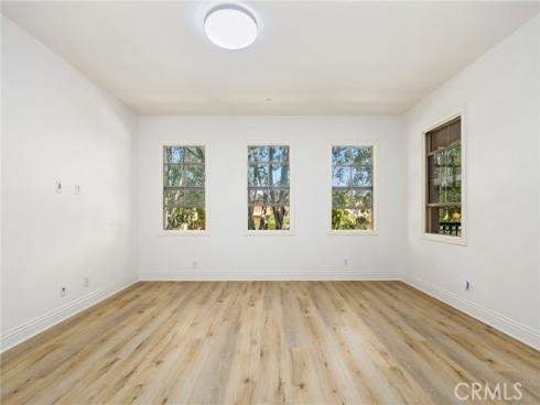 211 Groveland , Irvine, CA