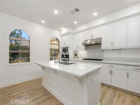 211 Groveland , Irvine, CA