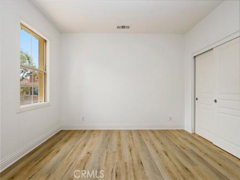 211 Groveland , Irvine, CA