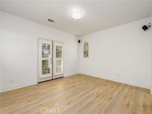 211 Groveland , Irvine, CA