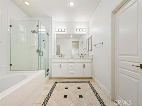 211 Groveland , Irvine, CA