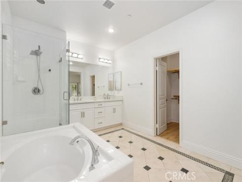 211 Groveland , Irvine, CA