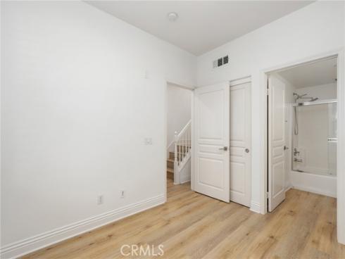 211 Groveland , Irvine, CA