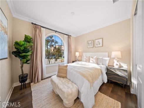 74 Gainsboro , Irvine, CA