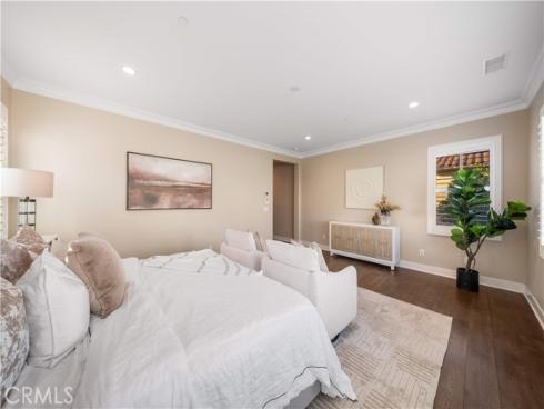 74 Gainsboro , Irvine, CA