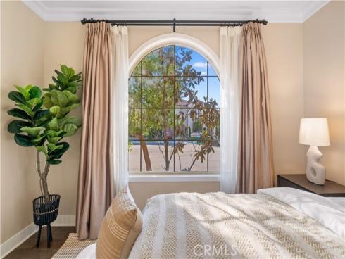 74 Gainsboro , Irvine, CA