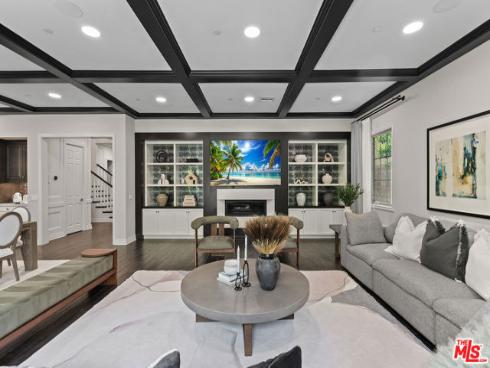 55 Suede , Irvine, CA