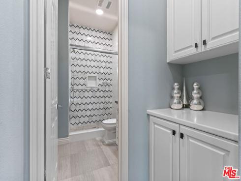 55 Suede , Irvine, CA