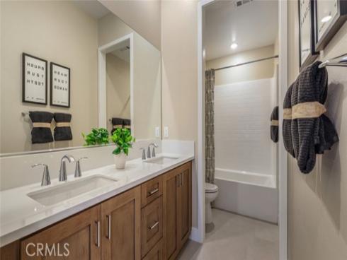 190 Proctor , Irvine, CA