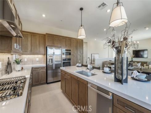 190 Proctor , Irvine, CA