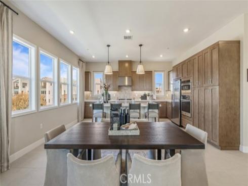 190 Proctor , Irvine, CA