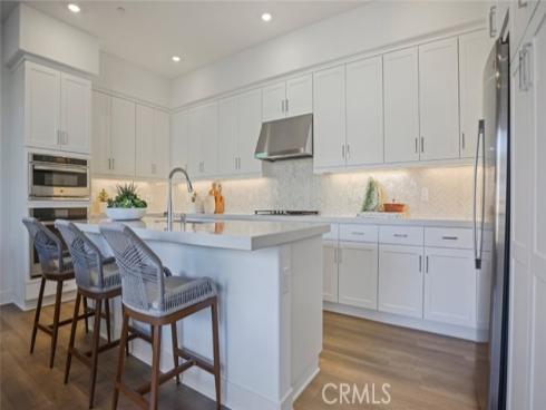 175 Billings , Irvine, CA