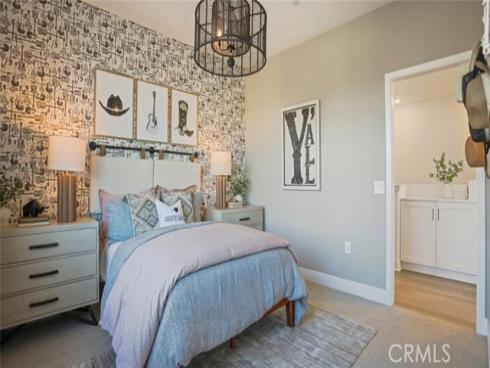 175 Billings , Irvine, CA