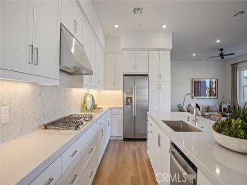 175 Billings , Irvine, CA