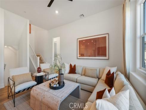 175 Billings , Irvine, CA